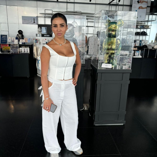 4842918F-F7A0-4DE0-9BAC-C37BC0A40894